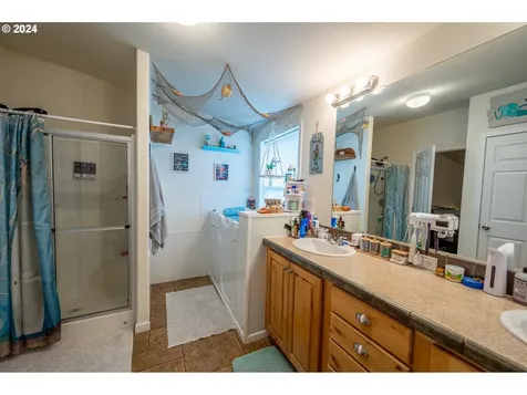 770 N Adams Street Coquille OR 97423