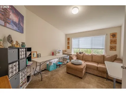 770 N Adams Street Coquille OR 97423