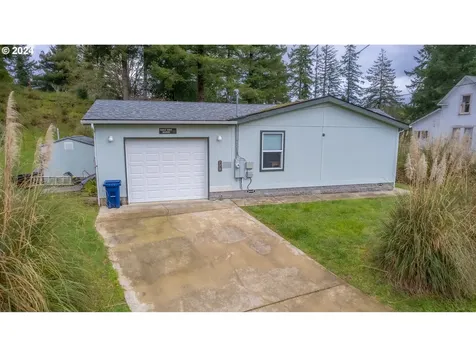 770 N Adams Street Coquille OR 97423