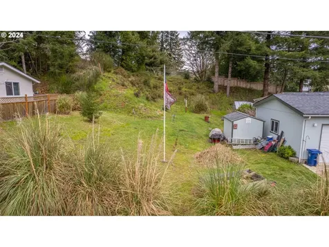 770 N Adams Street Coquille OR 97423