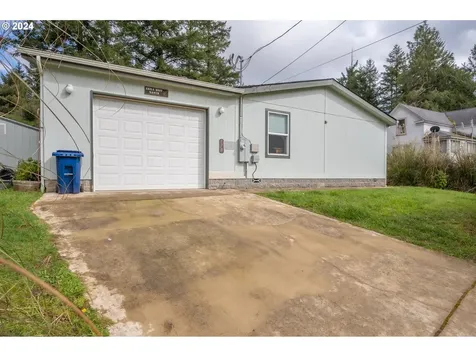 770 N Adams Street Coquille OR 97423