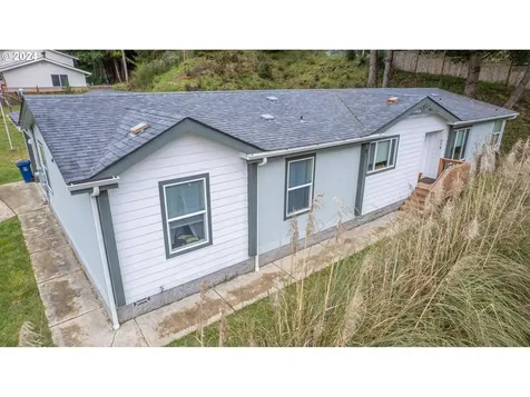 770 N Adams Street Coquille OR 97423