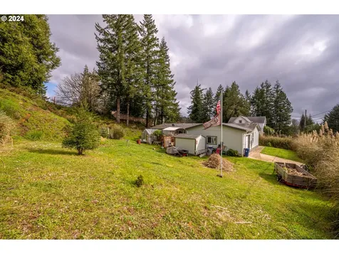 770 N Adams Street Coquille OR 97423