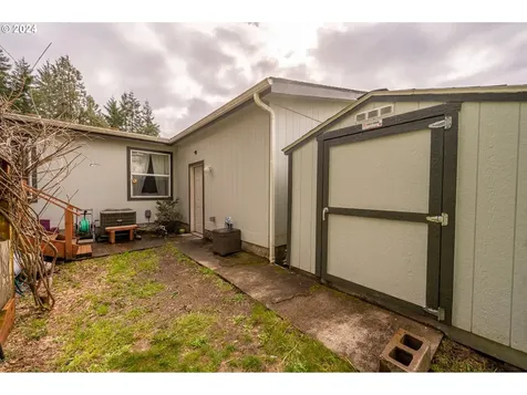 770 N Adams Street Coquille OR 97423