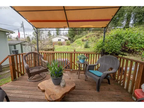 770 N Adams Street Coquille OR 97423
