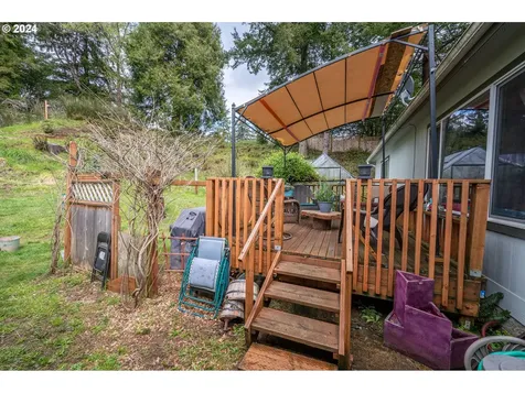 770 N Adams Street Coquille OR 97423