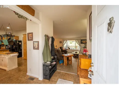 770 N Adams Street Coquille OR 97423