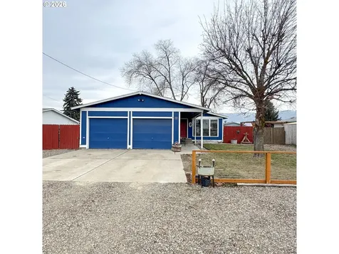 3145 E Street Baker City OR 97814