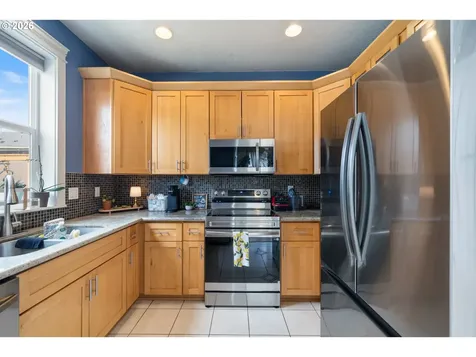 1550 Black Sands Way Tillamook OR 97141