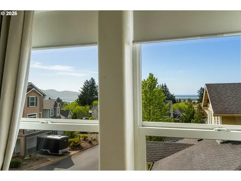 1550 Black Sands Way Tillamook OR 97141