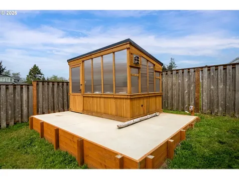 1550 Black Sands Way Tillamook OR 97141