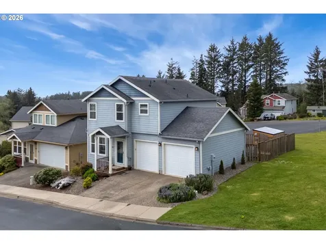 1550 Black Sands Way Tillamook OR 97141