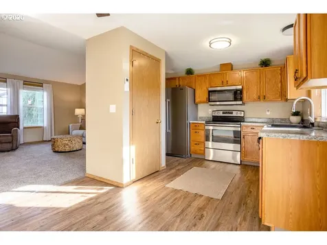 194 Boardwalk Way Kelso WA 98626
