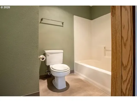 194 Boardwalk Way Kelso WA 98626