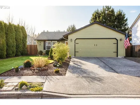 194 Boardwalk Way Kelso WA 98626