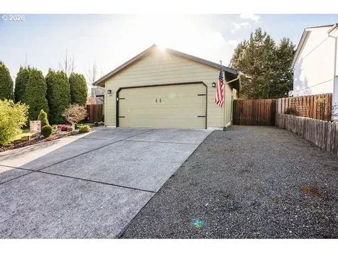 194 Boardwalk Way Kelso WA 98626