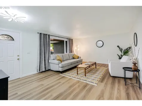 6050 SW Cross Creek Drive Beaverton OR 97078