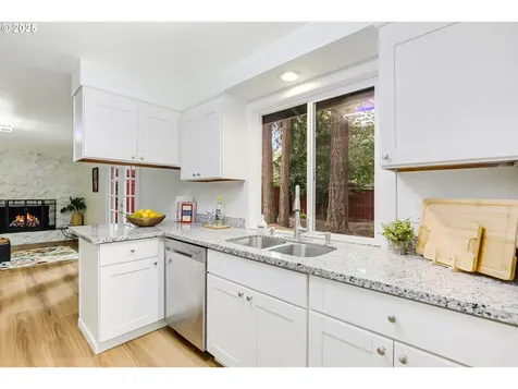 6050 SW Cross Creek Drive Beaverton OR 97078