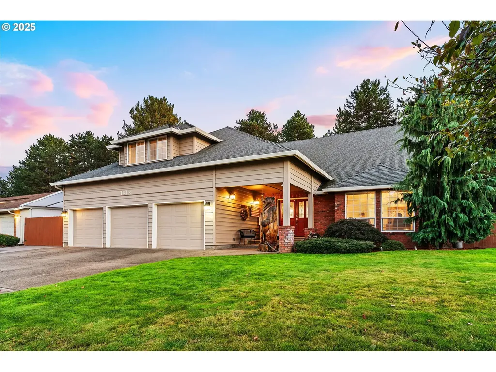 7618 NE Meadows Drive Vancouver WA 98662