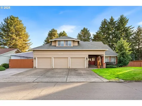 7618 NE Meadows Drive Vancouver WA 98662