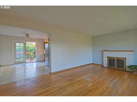 15834 SE Grant Street Portland OR 97233