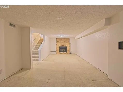 15834 SE Grant Street Portland OR 97233