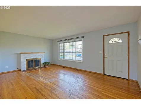 15834 SE Grant Street Portland OR 97233