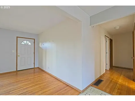 15834 SE Grant Street Portland OR 97233