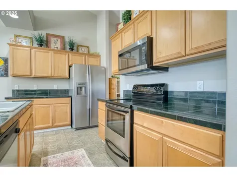 3520 5th Street Columbia City OR 97018
