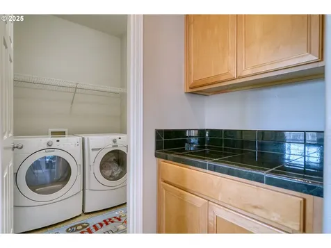 3520 5th Street Columbia City OR 97018