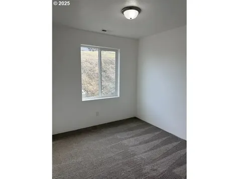 189 Quincy Avenue Roseburg OR 97471