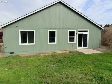 189 Quincy Avenue Roseburg OR 97471