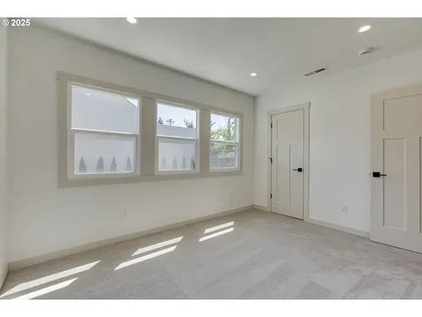 1730 NE 38th Avenue Portland OR 97212