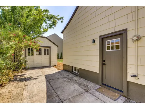 1730 NE 38th Avenue Portland OR 97212