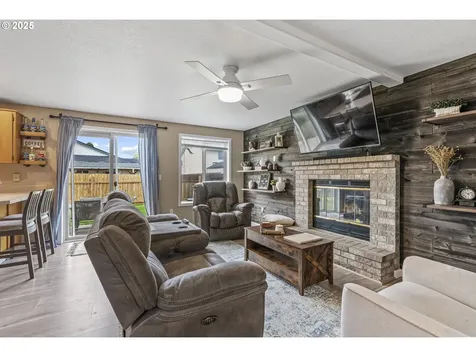 16317 NE 77th Circle Vancouver WA 98682