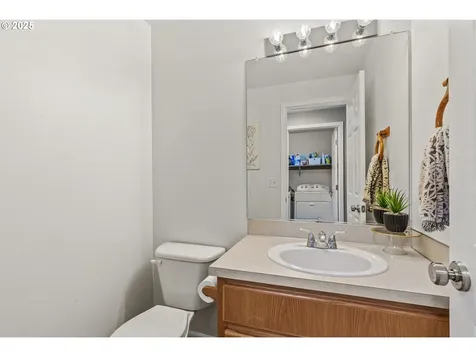 16317 NE 77th Circle Vancouver WA 98682