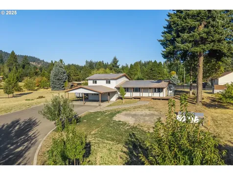 1175 NW Baker Drive White Salmon WA 98672