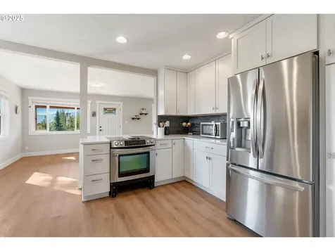 1175 NW Baker Drive White Salmon WA 98672