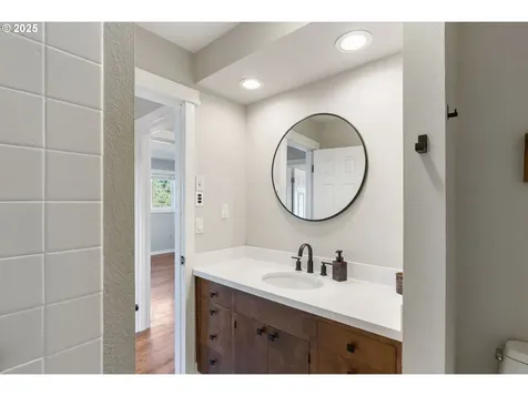 1175 NW Baker Drive White Salmon WA 98672