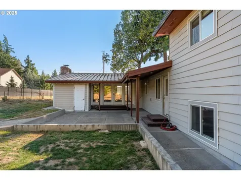 1175 NW Baker Drive White Salmon WA 98672
