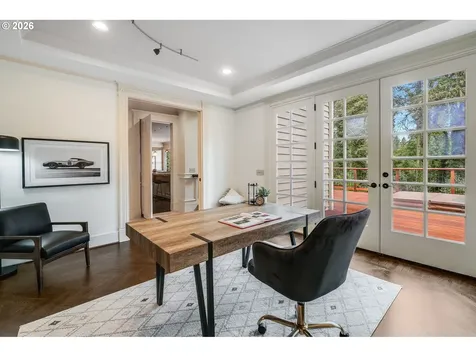 965 S Comus Street Portland OR 97219