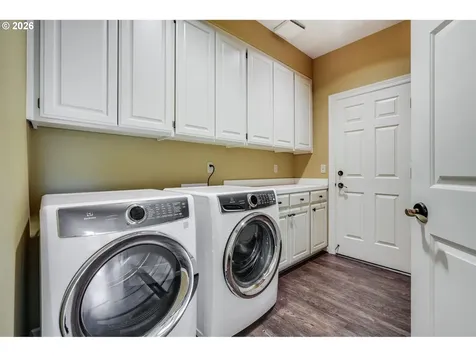 965 S Comus Street Portland OR 97219