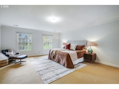 965 S Comus Street Portland OR 97219