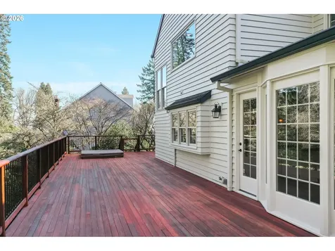 965 S Comus Street Portland OR 97219