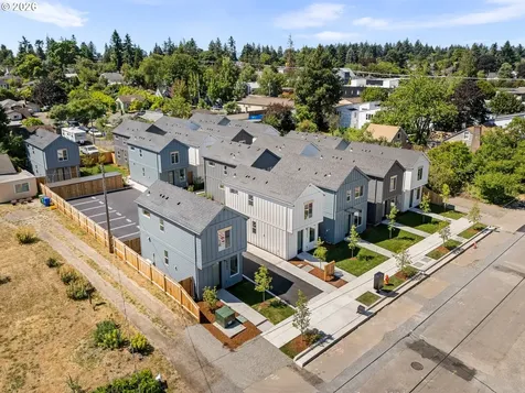 4358 NE Going Street Portland OR 97218