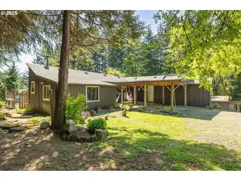 225 N Dubois Road Ariel WA 98603