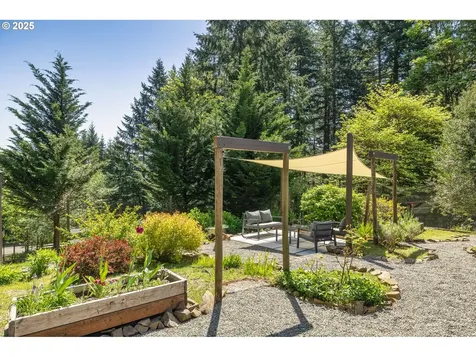 225 N Dubois Road Ariel WA 98603