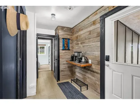 225 N Dubois Road Ariel WA 98603