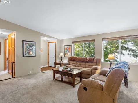 18485 SW Pacific Drive Tualatin OR 97062