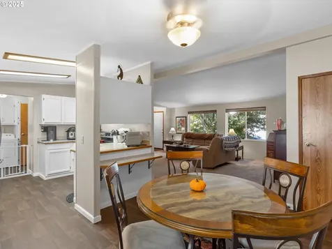 18485 SW Pacific Drive Tualatin OR 97062